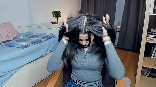 PpapiWwa online show from December 8, 2024, 10:57 pm