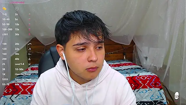 Snapshot of AndrewPherson chatting on March 20, 2025, 12:22 pm AndrewPherson online show from March 20, 2025, 12:22 pm