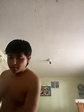 Snapshot of AndrewPherson chatting on March 3, 2025, 8:21 pm AndrewPherson online show from March 3, 2025, 8:21 pm