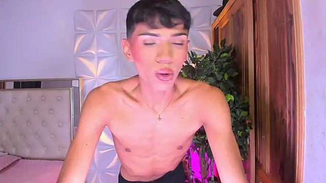 Snapshot of im_sebaslopez chatting on September 18, 2025, 11:08 pm im sebaslopez online show from September 18, 2025, 11:08 pm