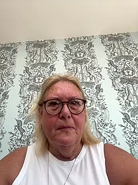 MoistCurveyChanel online show from July 15, 2026, 8:54 am
