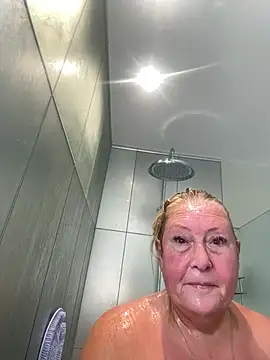 MoistCurveyChanel online show from July 14, 2026, 12:11 pm