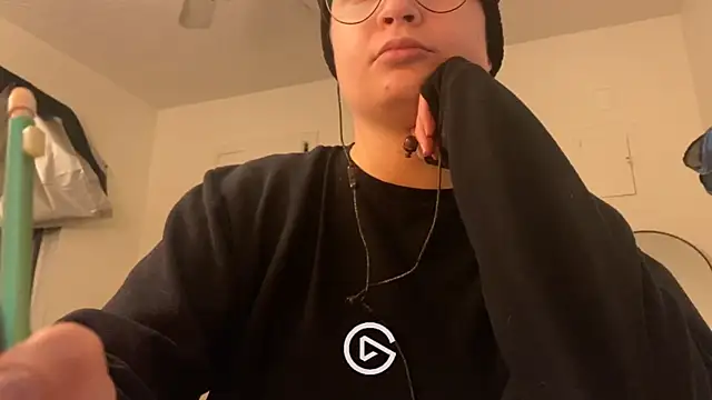 livcutebaby online show from December 21, 2024, 6:09 am