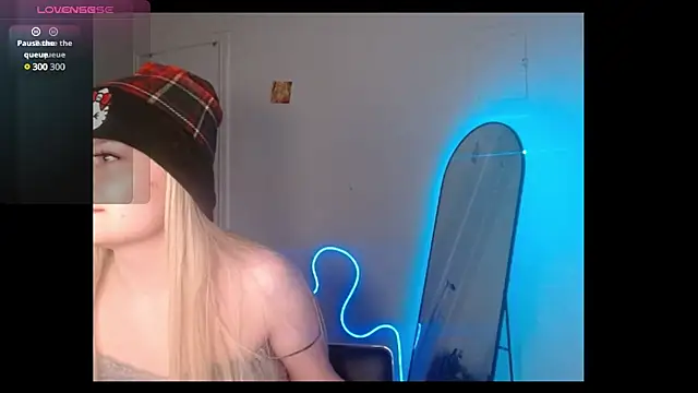 livcutebaby online show from February 21, 2025, 12:38 am