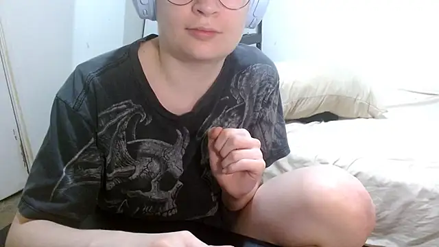 livcutebaby online show from January 2, 2025, 6:07 am