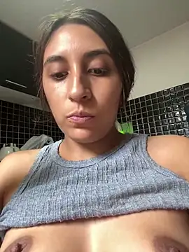 bigasssweet 2 online show from March 8, 2025, 9:18 pm