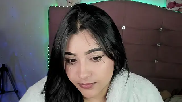 male couper online show from February 26, 2025, 4:08 am