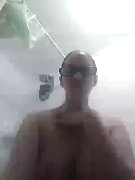 nicolle milf1978 online show from October 6, 2025, 12:56 am