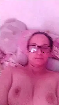 nicolle milf1978 online show from September 25, 2025, 2:45 pm