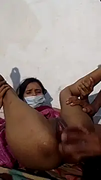 Suhani512 online show from January 6, 2025, 7:13 pm