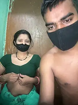 Suhani512 online show from June 17, 2026, 11:36 pm