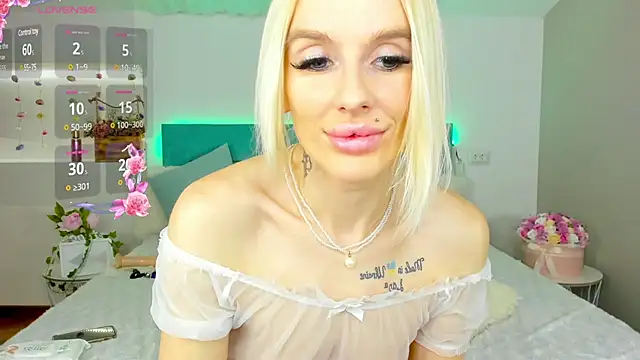 Lana kitty   online show from March 7, 2025, 12:48 am