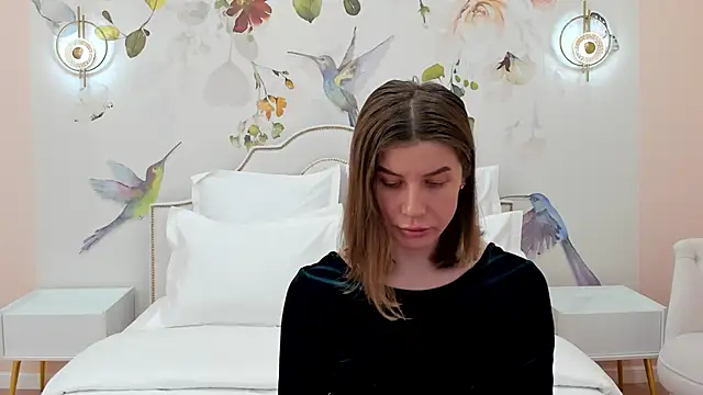 VikkiStorm online show from February 5, 2025, 3:45 am