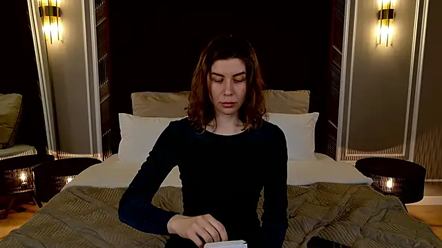 VikkiStorm online show from March 19, 2025, 6:14 am