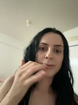 Morguisssz online show from March 9, 2026, 11:08 pm