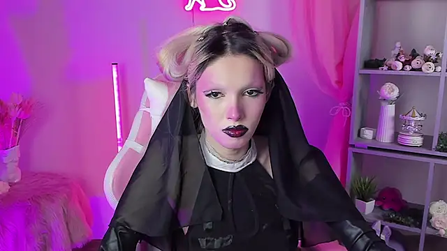 PamelamyDreamys online show from March 18, 2025, 1:44 pm