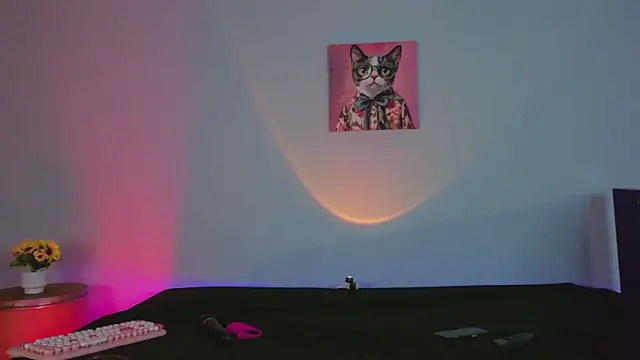 Little maeve online show from January 14, 2026, 12:03 am