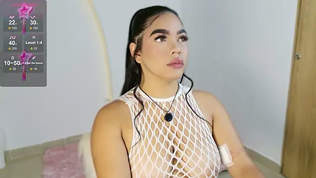 Snapshot of AllissonJames chatting on April 15, 2026, 4:11 pm AllissonJames online show from April 15, 2026, 4:11 pm