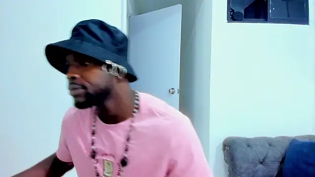 Dylan Taylor online show from March 22, 2026, 11:56 am