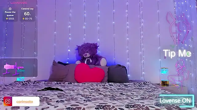 corinmasterx online show from September 18, 2025, 1:14 pm