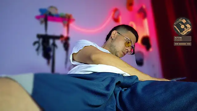 Nymphobuddies online show from February 14, 2025, 4:58 am