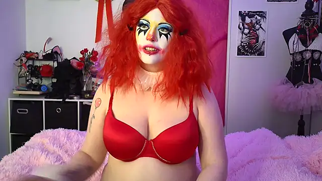 Snapshot of Twitchtheclownn chatting on August 4, 2026, 10:25 pm Twitchtheclownn online show from August 4, 2026, 10:25 pm
