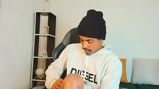 Bigote Big0357 online show from September 13, 2025, 2:33 am