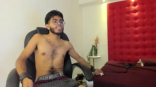 orion perla online show from February 27, 2025, 7:41 am