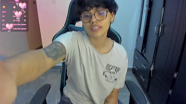 Snapshot of gooddess_isis chatting on January 27, 2025, 6:09 am gooddess isis online show from January 27, 2025, 6:09 am