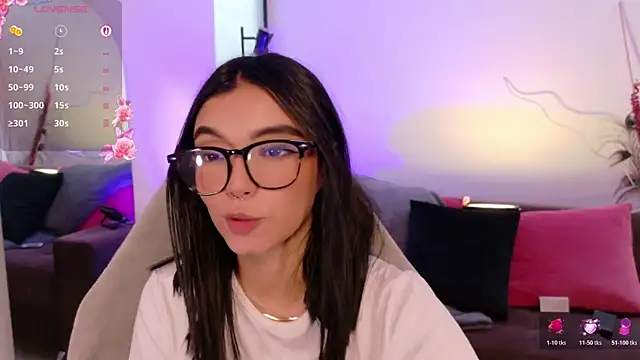 AnabelWolf online show from February 4, 2026, 4:24 pm