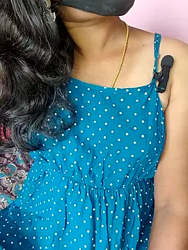 Tamil Shalini Lustyy online show from October 25, 2025, 6:45 am