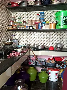 Tamil Shalini Lustyy online show from September 13, 2025, 3:17 am