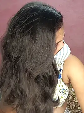 Tamil Shalini Lustyy online show from September 13, 2025, 3:34 pm