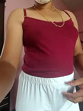 Tamil Shalini Lustyy online show from October 28, 2025, 5:08 am