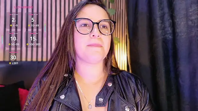 Victoria Ponce1 online show from October 13, 2025, 6:09 pm