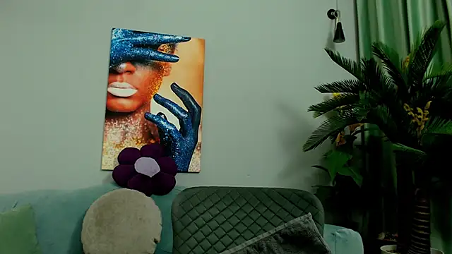 EvySmithXXX online show from December 22, 2025, 5:18 am