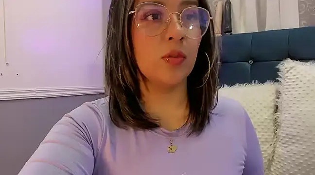 Pandoracherry online show from March 13, 2025, 2:05 am