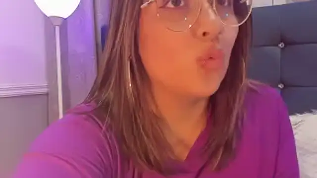 Pandoracherry online show from March 22, 2025, 7:04 am