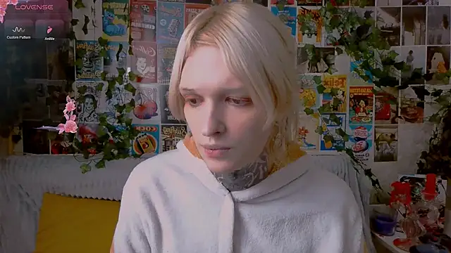 Simona Rain online show from September 28, 2025, 9:11 pm