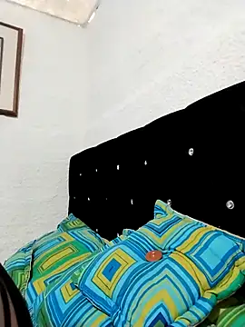 ElizabethWeil online show from October 28, 2025, 1:43 pm