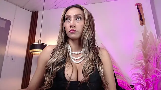 salome drasin online show from September 18, 2025, 12:57 am