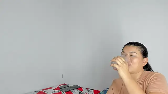 alexa  freddryy online show from December 21, 2024, 3:42 pm