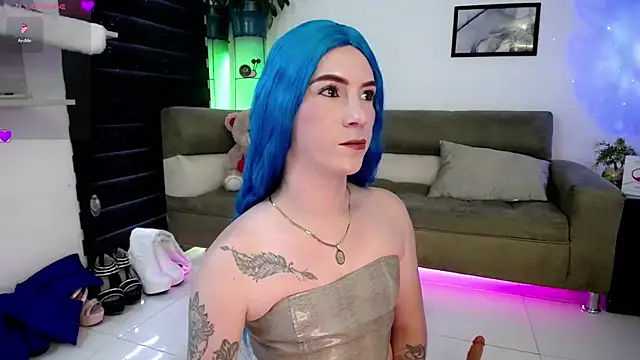 Snapshot of malybu_ chatting on November 9, 2025, 8:24 pm malybu online show from November 9, 2025, 8:24 pm