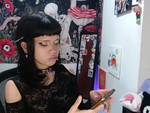 hachi kitty online show from April 28, 2026, 10:47 pm