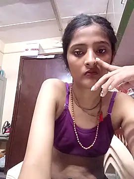 BabySlimmy10 online show from September 25, 2025, 7:42 pm