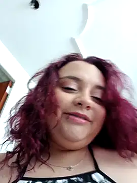 CURVY-HORNY online show from April 16, 2026, 8:42 pm