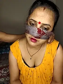 Cute-manisha online show from June 25, 2026, 5:23 am