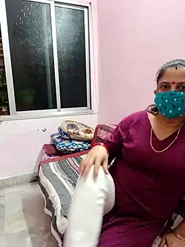 Cute-manisha online show from March 19, 2025, 3:40 pm