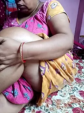 Hotty-rumi online show from September 25, 2025, 4:46 pm