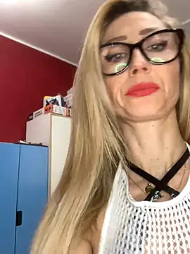 harleyejoker1 online show from February 25, 2025, 1:32 pm